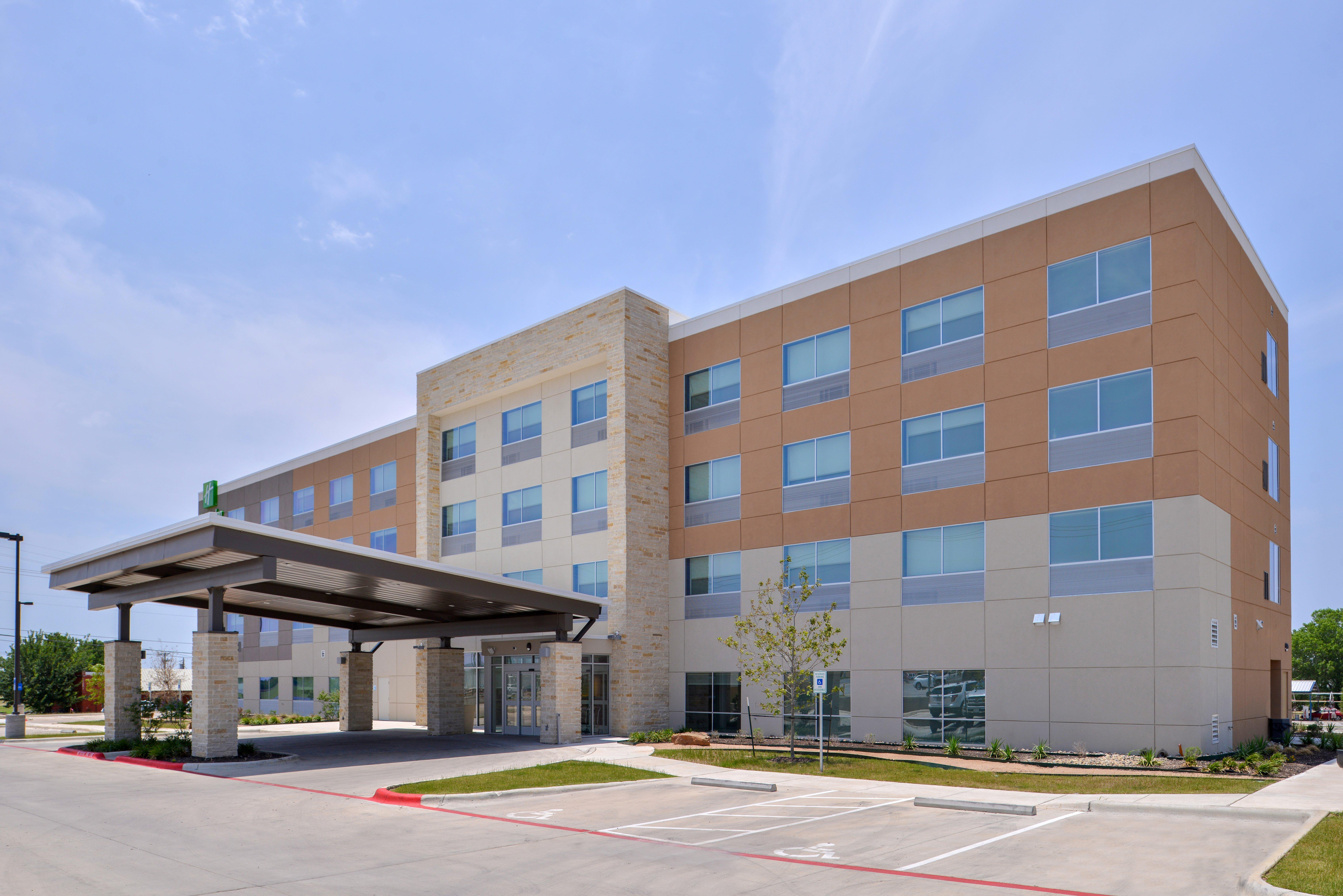 Holiday Inn Express - Early By Ihg Exteriör bild