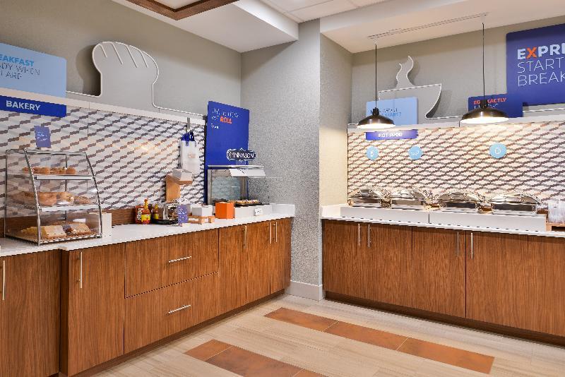 Holiday Inn Express - Early By Ihg Exteriör bild